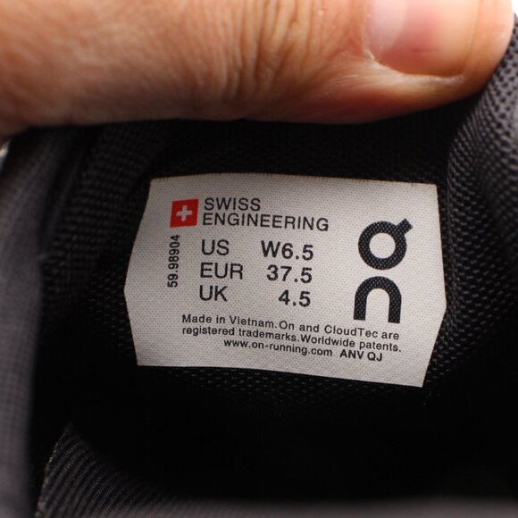 On Running Cloud 5 Road Running Shoes Women's 6.5 Black Casual Sneakers Lace Up - Picture 3 of 10